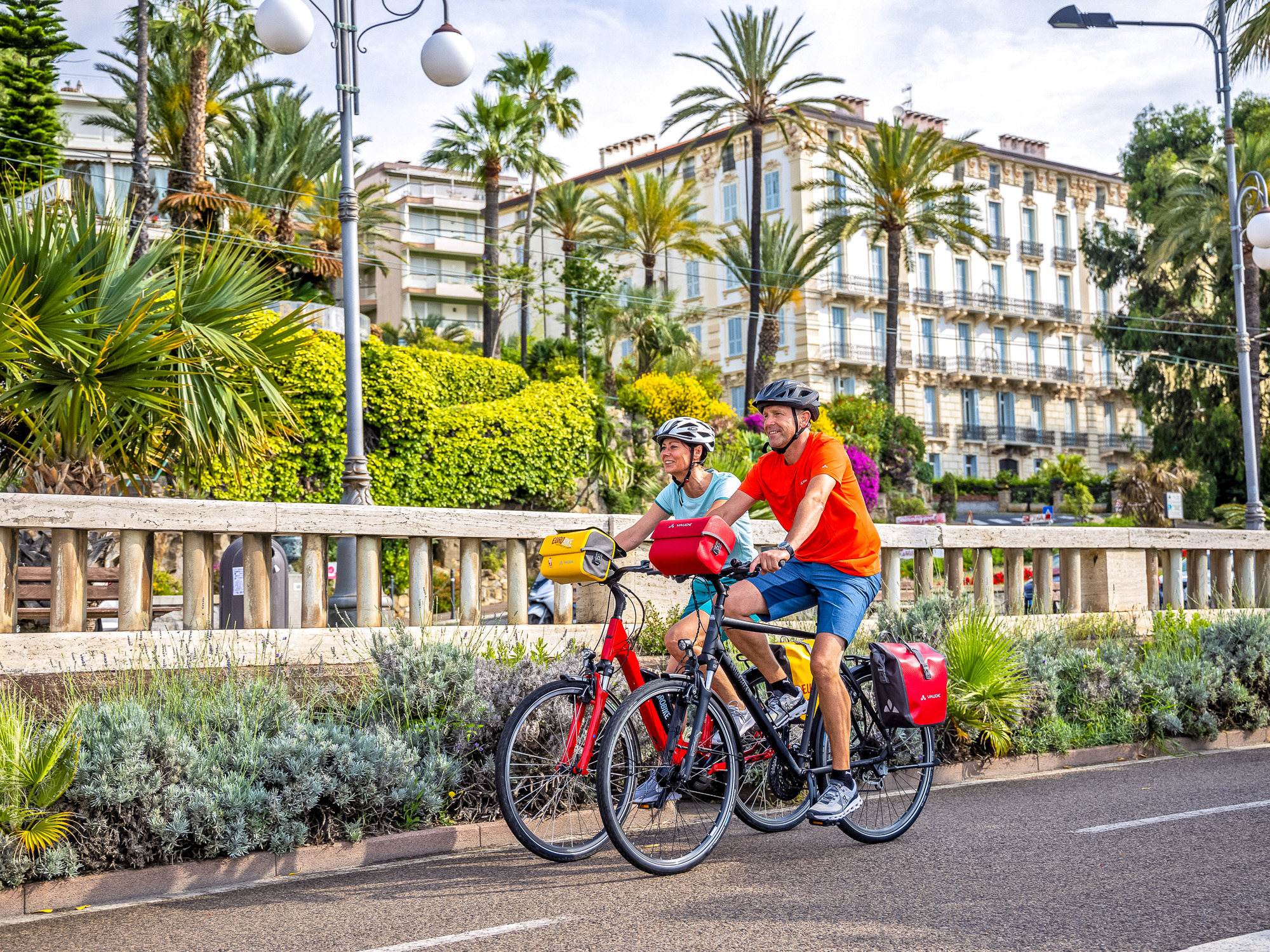 eurobike_radreisen_turin_sanremo_sanremo_radfahrer-8