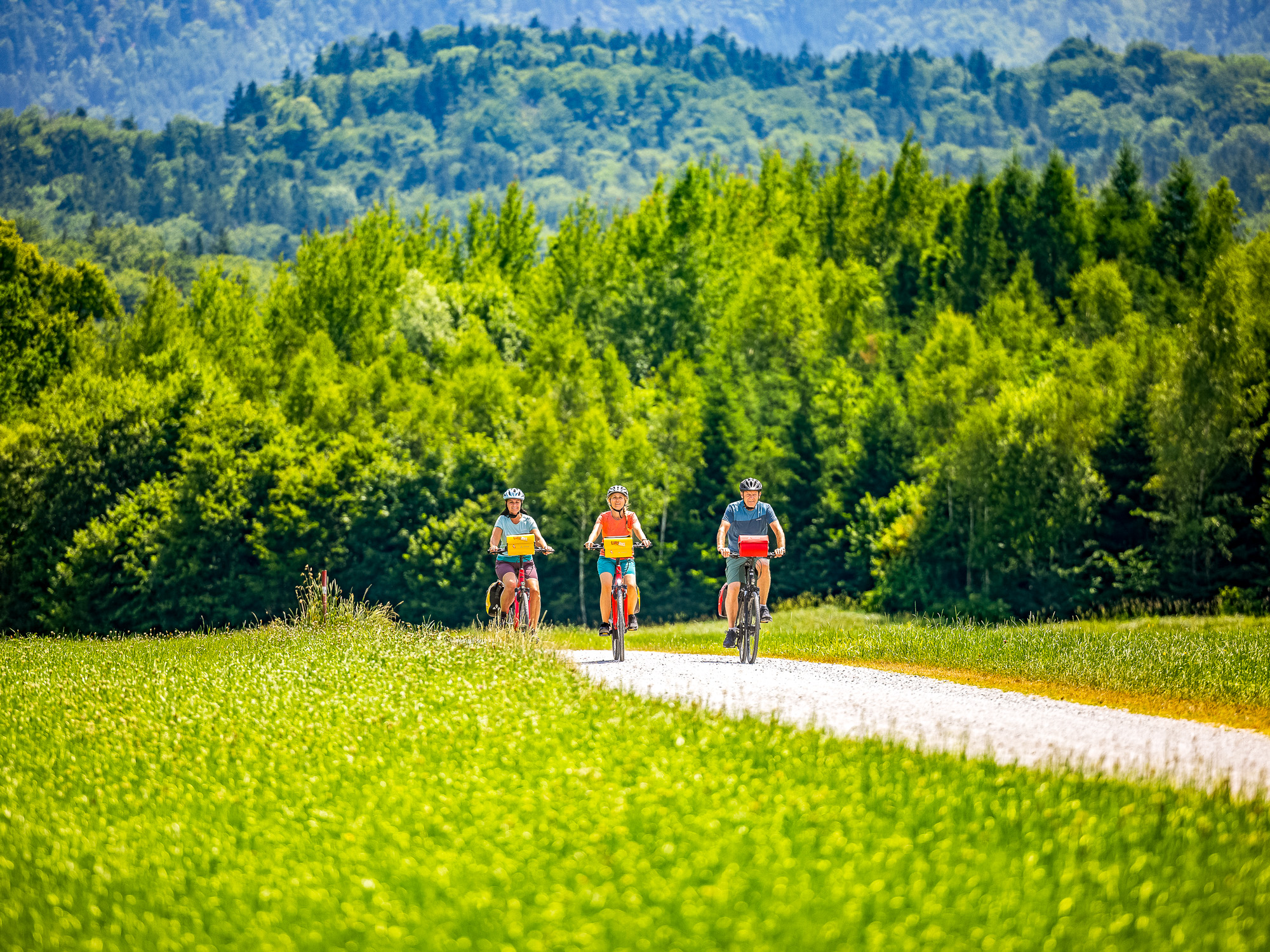 eurobike_radreisen_zehn_seen_rundfahrt_salzburg_wals_radfahrer-12
