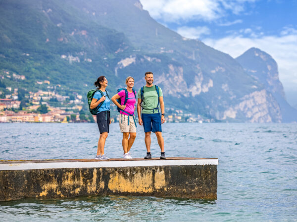 eurohike_wanderreisen_gardasee_seeufer_steg-11